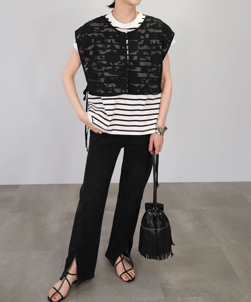 ＡＮＤＪ（アンドジェイ）の「花柄ドビーシフォン2WAYビスチェ（ベスト・レディース・オフホワイト/ブラック・M）」の4枚目の写真