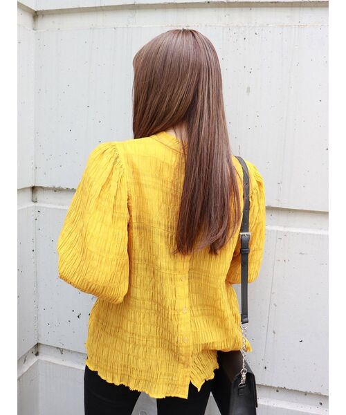 MURUA（ムルーア）の「ワッシャーボリュームブラウス（シャツ/ブラウス・レディース・ブラック/マスタード/アイボリー・FREE）」の21枚目の写真