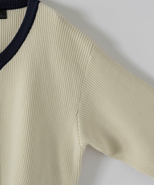 DOOPZ(ドープス)の「オーバーサイズVネックニット(ニット/セーター・メンズ・チャコールグレー/ホワイト・SMALL/MEDIUM/LARGE)」の5枚目の写真