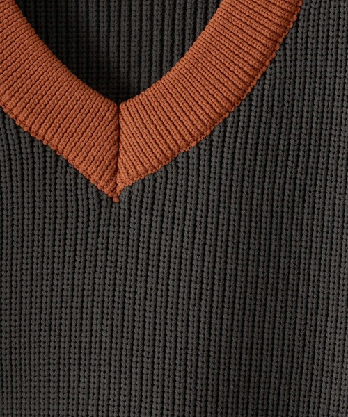 DOOPZ(ドープス)の「オーバーサイズVネックニット(ニット/セーター・メンズ・チャコールグレー/ホワイト・SMALL/MEDIUM/LARGE)」の10枚目の写真