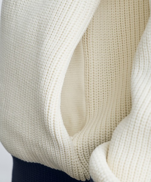 DOOPZ(ドープス)の「オーバーサイズVネックニット(ニット/セーター・メンズ・チャコールグレー/ホワイト・SMALL/MEDIUM/LARGE)」の18枚目の写真