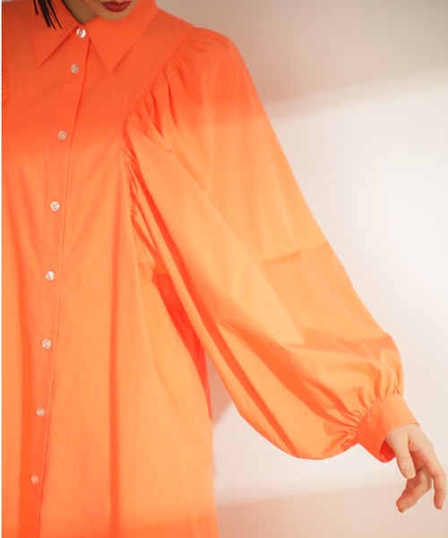 mici(ミチ)の「(mici)ボリュームスリーブワンピース(ワンピース・レディース・ネイビー/オレンジ・ONE SIZE)」の12枚目の写真