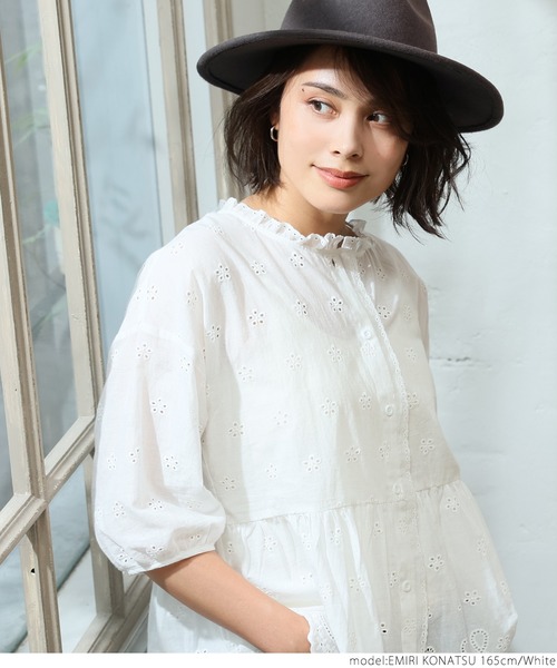 新品未使用　完売商品ペプラムブラウス 5796_main2.jpg