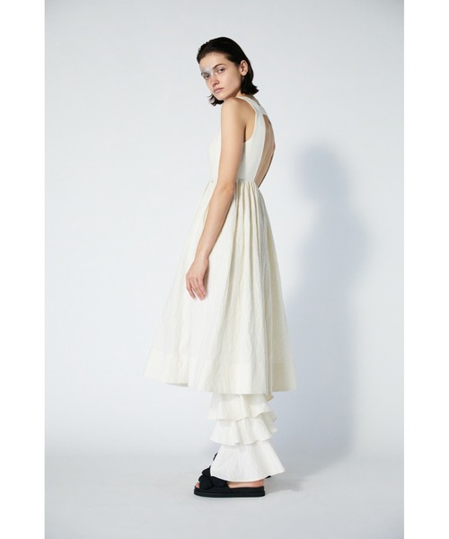 ENFOLD(エンフォルド)の「Crumple Cotton フリルパンツ×ドレス(ワンピース・レディース・アイボリー/ブラック・38/36)」の10枚目の写真