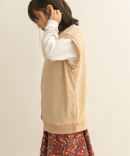 URBAN RESEARCH DOORS(アーバンリサーチドアーズ)の「クルーネックミニ裏毛ベスト(KIDS)(Tシャツ/カットソー・キッズ・ベージュ系その他/グレー系その他・105/120/135)」の5枚目の写真
