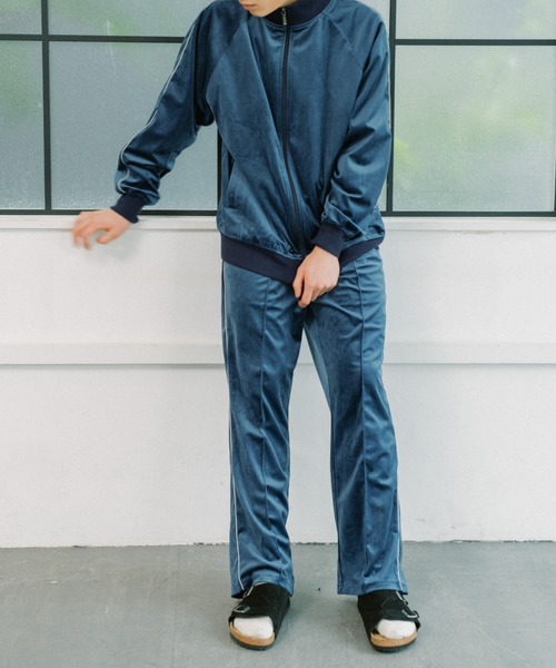 WHIMSIC（ウィムジック）の「【WHIMSIC】ベロアパイピングトラックパンツ（スラックス・メンズ・ベージュ/ブルー/グリーン/オリーブ・FREE）」の5枚目の写真