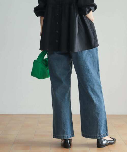 URBAN RESEARCH DOORS(アーバンリサーチドアーズ)の「『セットアップ対応』 フロントタックストレートデニム(デニムパンツ・レディース・ブラック/ブルー・SMALL/MEDIUM)」の21枚目の写真