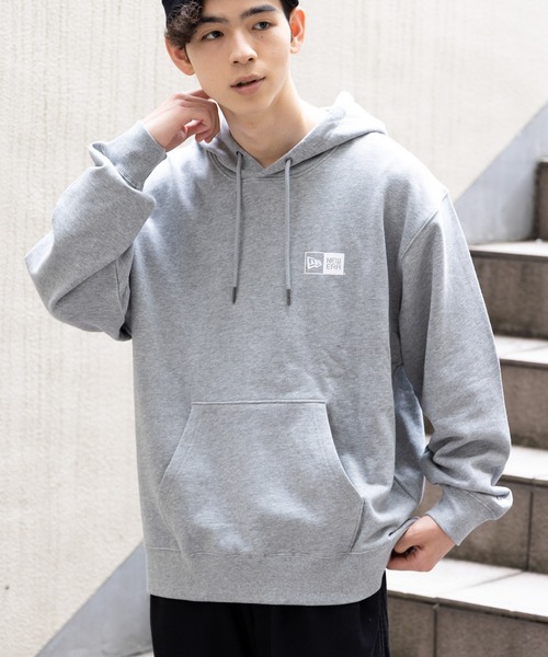 NEW ERA（ニューエラ）の「ニューエラ オーバーサイズパーカー ボックスロゴ ONSPOTZ別注（スウェット・メンズ・ダークグリーン/ブラック/グレー/ストーン/ネイビー・L/M/XXL/XL/S）」の3枚目の写真