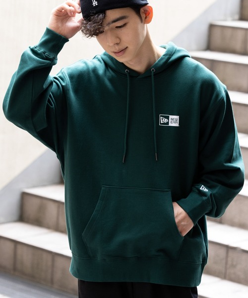 NEW ERA（ニューエラ）の「ニューエラ オーバーサイズパーカー ボックスロゴ ONSPOTZ別注（スウェット・メンズ・ダークグリーン/ブラック/グレー/ストーン/ネイビー・L/M/XXL/XL/S）」の4枚目の写真