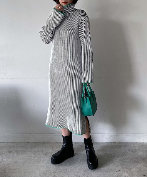 PAGEBOY(ページボーイ)の「ストライプリブニットワンピース(ワンピース・レディース・ブラック/ベージュ/ターコイズブルー・FREE)」の5枚目の写真