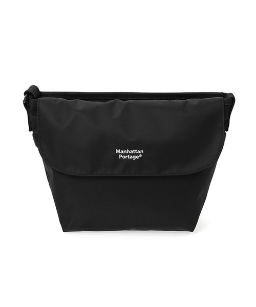 Manhattan Portage（マンハッタンポーテージ）の「Casual Messenger Bag Matte Twill（メッセンジャーバッグ・メンズ・ブラック・X-SMALL）」の2枚目の写真