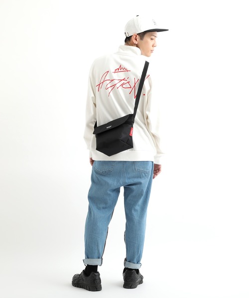 Manhattan Portage（マンハッタンポーテージ）の「Casual Messenger Bag Matte Twill（メッセンジャーバッグ・メンズ・ブラック・X-SMALL）」の9枚目の写真