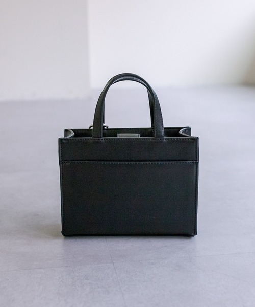 loti（ロティ）の「loti ポケットミニスクエアBAG（ショルダーバッグ・レディース・ホワイト系その他/ブラック/ブラック系その他・FREE）」の21枚目の写真