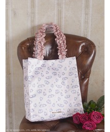 Maison de FLEUR（メゾンドフルール）の「Hello Kitty スクエアフリルトートバッグ（トートバッグ）」