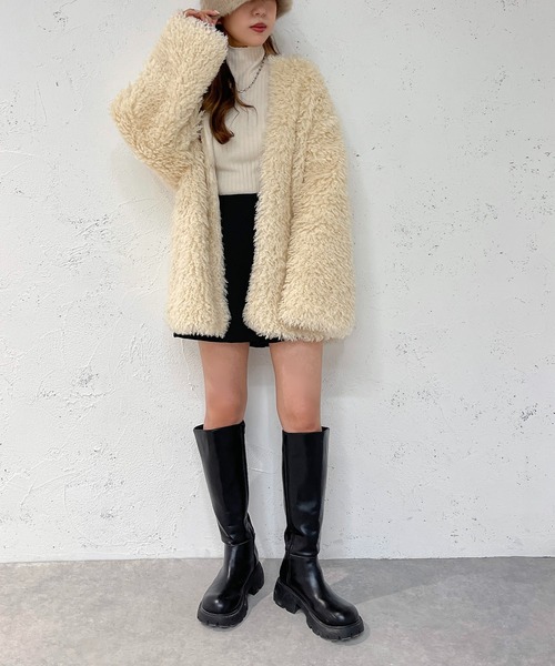 apres jour mignon(アプレジュールミニョン)の「フェイクファーコート【ZOZOTOWN限定アイテム】(その他アウター・レディース・グレー/ピンク/アイボリー/ブラック・フリー/X-LARGE)」の11枚目の写真