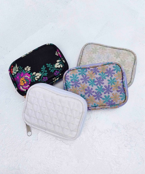 Casselini(キャセリーニ)の「Casselini(キャセリーニ)アクセサリーポーチ(ポーチ・レディース・ブラック/イエロー/ブルー/ラベンダー/ミント/パープル/アイボリー/グリーン/ライトグレー/ライム/サックスブルー・FREE)」の15枚目の写真