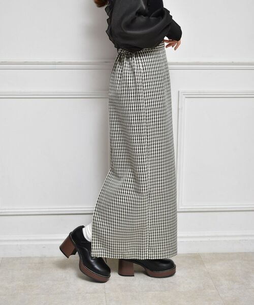 ems excite（エムズエキサイト）の「アソートタイトSk（スカート・レディース・ブラック系その他2/ブラック/パープル・FREE）」の17枚目の写真