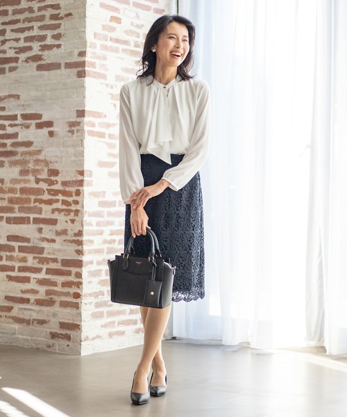 Ballsey グレー レース タイトスカート Honeys（ハニーズ）の「レースタイトスカート（スカート）」 - WEAR
