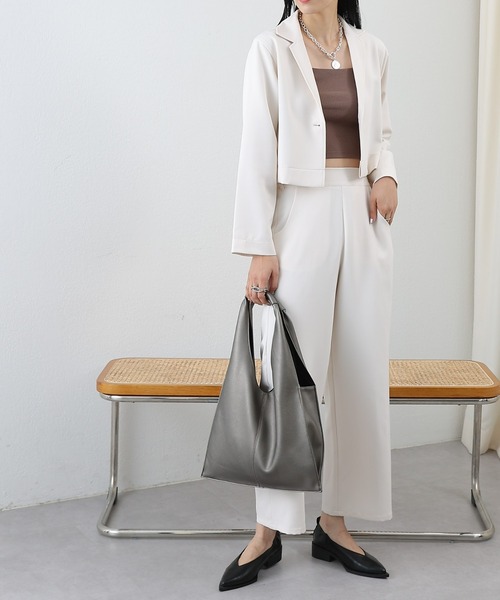 COLONY 2139(コロニートゥーワンスリーナイン)の「WEB限定/一部店舗限定 ストレッチジョーゼットワイドパンツ&ショートジャケットセットアップ(セットアップ・レディース・アイボリー/ブラック/チャコールグレー/ブラウン・FREE)」の2枚目の写真