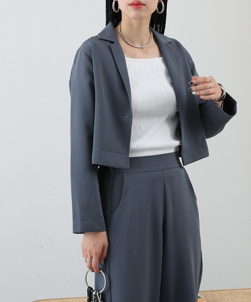 COLONY 2139(コロニートゥーワンスリーナイン)の「WEB限定/一部店舗限定 ストレッチジョーゼットワイドパンツ&ショートジャケットセットアップ(セットアップ・レディース・アイボリー/ブラック/チャコールグレー/ブラウン・FREE)」の21枚目の写真