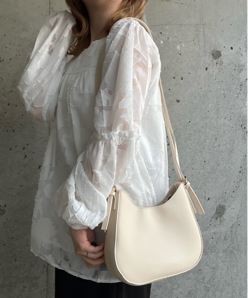 フルラ　ホワイトハーフムーンショルダーバッグ FURLA 【数量限定セール】フルラ バッグ レディース ショルダー