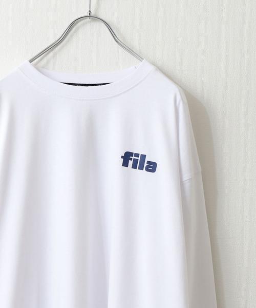 FILA(フィラ)の「【FILA】 ビッグシルエット ドロップショルダー 高密度 天竺 アソート ロゴ 長袖 Tシャツ / ロンT(Tシャツ/カットソー・レディース・オートミール/ホワイト/ブラック/ダークグリーン/ネイビー/ホワイト系/ホワイト系1/ホワイト系2/ホワイト系3/ホワイト系4/ブラック系/ブラック系1/ブラック系2/アイボリー系/アイボリー系1/ダークグリーン系/ダークグリーン系1/ブラック系3/ブルー/ホワイト系5/ネイビー系・MEDIUM/X-LARGE/LARGE)」の7枚目の写真
