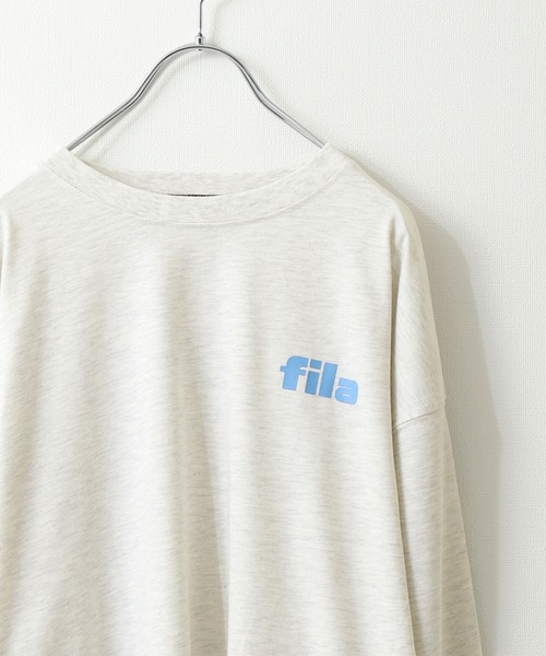 FILA(フィラ)の「【FILA】 ビッグシルエット ドロップショルダー 高密度 天竺 アソート ロゴ 長袖 Tシャツ / ロンT(Tシャツ/カットソー・レディース・オートミール/ホワイト/ブラック/ダークグリーン/ネイビー/ホワイト系/ホワイト系1/ホワイト系2/ホワイト系3/ホワイト系4/ブラック系/ブラック系1/ブラック系2/アイボリー系/アイボリー系1/ダークグリーン系/ダークグリーン系1/ブラック系3/ブルー/ホワイト系5/ネイビー系・MEDIUM/X-LARGE/LARGE)」の16枚目の写真