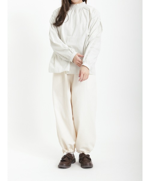 Samansa Mos2(サマンサ モスモス)の「襟シャーリング前後2WAYブラウス(シャツ/ブラウス・レディース・オフホワイト/キナリ/ブラック/サックスブルー・フリ-)」の8枚目の写真
