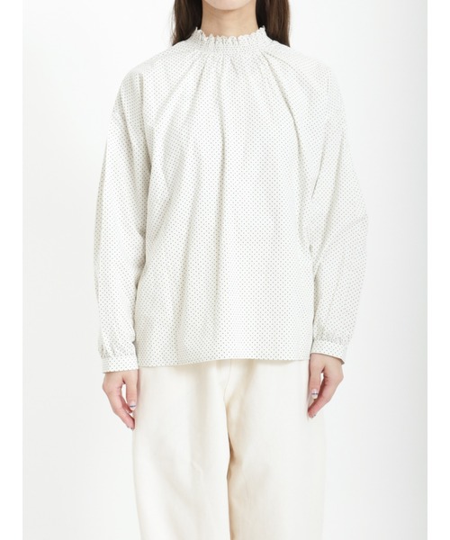 Samansa Mos2(サマンサ モスモス)の「襟シャーリング前後2WAYブラウス(シャツ/ブラウス・レディース・オフホワイト/キナリ/ブラック/サックスブルー・フリ-)」の9枚目の写真
