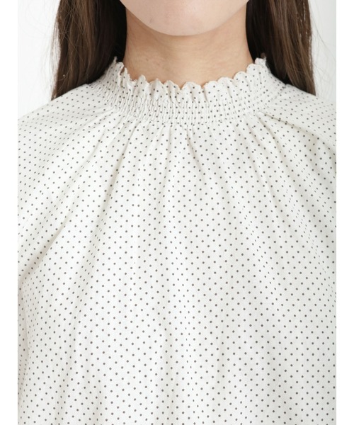 Samansa Mos2(サマンサ モスモス)の「襟シャーリング前後2WAYブラウス(シャツ/ブラウス・レディース・オフホワイト/キナリ/ブラック/サックスブルー・フリ-)」の13枚目の写真
