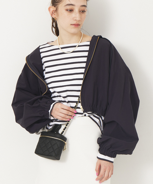 Rouge vif（ルージュヴィフ）の「フーディーブルゾン（ブルゾン・レディース・ホワイト/ネイビー・フリー）」の2枚目の写真