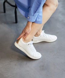 晴雨兼用スポーツスニーカー