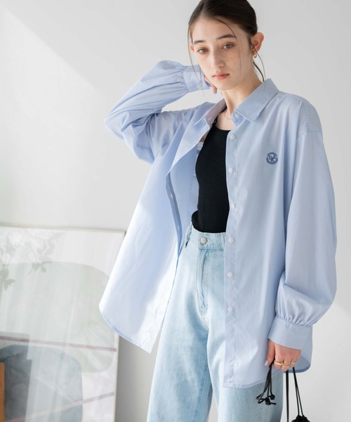 WEGO（ウィゴー）の「WEGO/【セットアップ対応】ロゴ刺繍ボリュームスリーブシャツ（シャツ/ブラウス・レディース・ブルー系その他4/ホワイト/その他1/サックスブルー・FREE）」の3枚目の写真