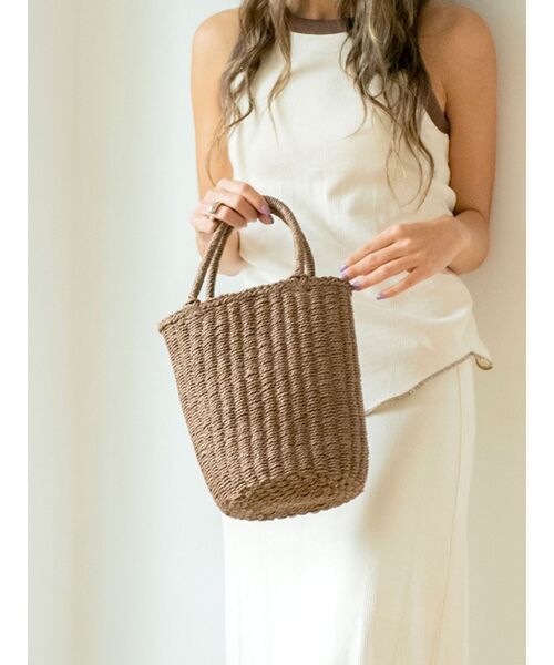 Ungrid（アングリッド）の「ペーパー編みサークルバッグ（かごバッグ・レディース・ベージュ/ブラウン・FREE）」の16枚目の写真