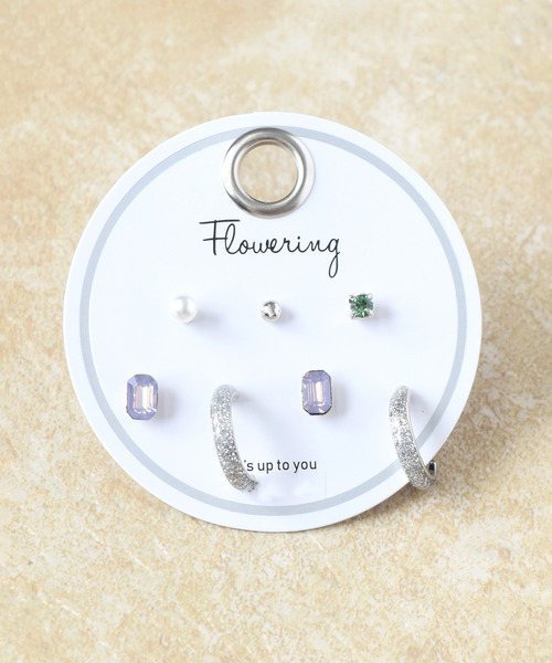 Flowering(フラワーリング)の「ミックスデザイン/セットピアス(ピアス(両耳用)・レディース・ブルー/ゴールド/ブラウン/ピンクゴールド/ベージュ/パープル/グリーン/ホワイト/ゴールド系その他/シルバー系その他/ブルー系その他/シルバー/ゴールド系その他2/ゴールド系その他3/ゴールド系その他4/ホワイト系その他/ゴールド系その他7/ゴールド系その他5/シルバー系その他2/シルバー系その他3/レッド/ゴールド系その他6/ブルー系その他2/ゴールド系/ピンク/ゴールド系2/ベージュ系その他/グリーン系その他/グレー/ゴールド系1・FREE)」の16枚目の写真
