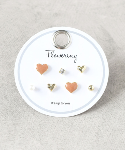 Flowering(フラワーリング)の「ミックスデザイン/セットピアス(ピアス(両耳用)・レディース・ブルー/ゴールド/ブラウン/ピンクゴールド/ベージュ/パープル/グリーン/ホワイト/ゴールド系その他/シルバー系その他/ブルー系その他/シルバー/ゴールド系その他2/ゴールド系その他3/ゴールド系その他4/ホワイト系その他/ゴールド系その他7/ゴールド系その他5/シルバー系その他2/シルバー系その他3/レッド/ゴールド系その他6/ブルー系その他2/ゴールド系/ピンク/ゴールド系2/ベージュ系その他/グリーン系その他/グレー/ゴールド系1・FREE)」の21枚目の写真