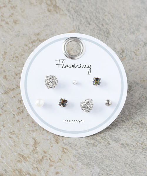 Flowering(フラワーリング)の「ミックスデザイン/セットピアス(ピアス(両耳用)・レディース・ブルー/ゴールド/ブラウン/ピンクゴールド/ベージュ/パープル/グリーン/ホワイト/ゴールド系その他/シルバー系その他/ブルー系その他/シルバー/ゴールド系その他2/ゴールド系その他3/ゴールド系その他4/ホワイト系その他/ゴールド系その他7/ゴールド系その他5/シルバー系その他2/シルバー系その他3/レッド/ゴールド系その他6/ブルー系その他2/ゴールド系/ピンク/ゴールド系2/ベージュ系その他/グリーン系その他/グレー/ゴールド系1・FREE)」の15枚目の写真