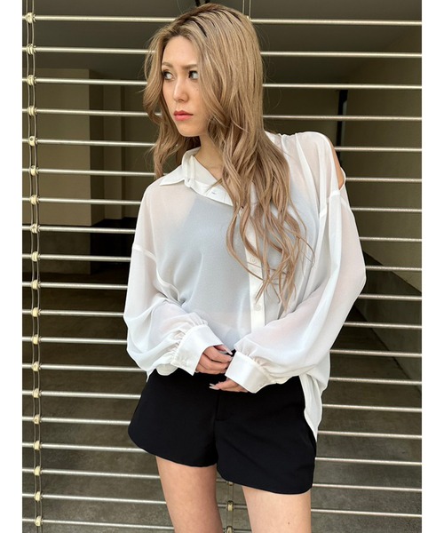 EGOIST（エゴイスト）の「ショルダースリットシアーシャツ（シャツ/ブラウス・レディース・ブラック/サックスブルー/ホワイト・FREE）」の5枚目の写真