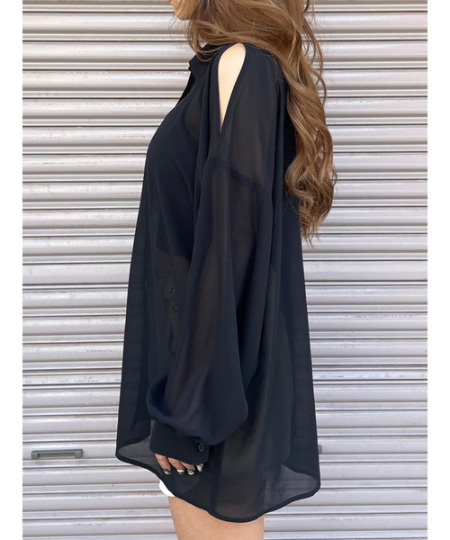 EGOIST（エゴイスト）の「ショルダースリットシアーシャツ（シャツ/ブラウス・レディース・ブラック/サックスブルー/ホワイト・FREE）」の22枚目の写真