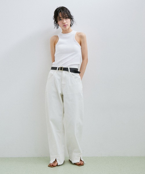 ADAM ET ROPE'（アダムエロペ）の「【サステナブル】スクエアバックルワイドベルト（ベルト・レディース・ブラック/ブラック系その他・FREE）」の5枚目の写真