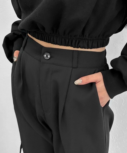 LVEU.（ラブユ.）の「【LVEU.】カーゴスラックスパンツ / ボトムス パンツ カーゴ スラックス タック レギュラー ストレート ワイド ルーズ ブラック グレー（スラックス・レディース・ブラック/グレー・FREE）」の8枚目の写真