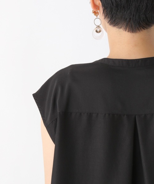 LEPSIM(レプシィム)の「3WAYケープライクブラウス 194168(シャツ/ブラウス・レディース・ブラック/オフホワイト/ライトブルー・FREE)」の15枚目の写真