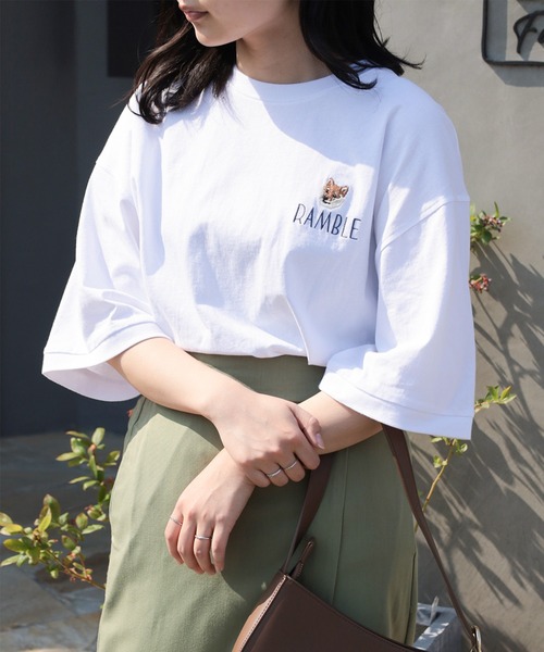 make a ray!（メイク ア レイ！）の「【別注】タイガー ＆ 柴犬 ワンポイント刺繍 リンガーTシャツ /  ビッグシルエット 半袖Tシャツ（Tシャツ/カットソー・レディース・ホワイト×ブラック/オフホワイト/ホワイト/スミクロ・M/L）」の17枚目の写真