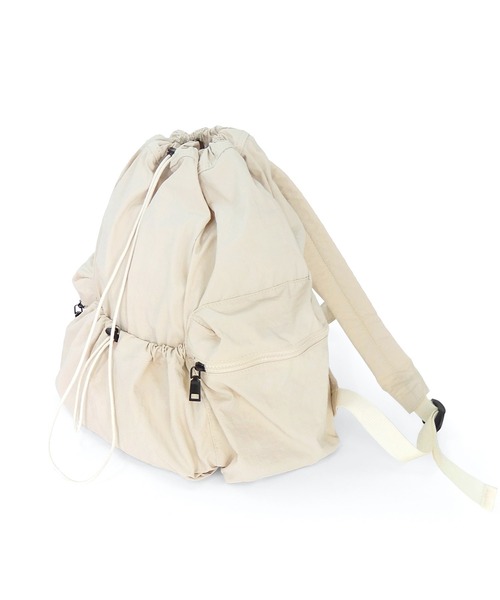 minia（ミニア）の「シャカシャカ素材のドロストリュック（バックパック/リュック・レディース・ブラック/ベージュ/ブルー・FREE）」の17枚目の写真