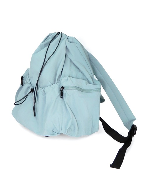 minia（ミニア）の「シャカシャカ素材のドロストリュック（バックパック/リュック・レディース・ブラック/ベージュ/ブルー・FREE）」の18枚目の写真