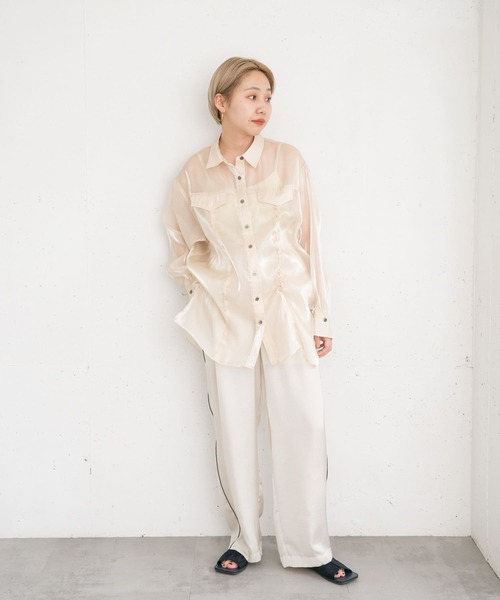 KBF（ケイビーエフ）の「サイドパイピングサテンイージーパンツ（その他パンツ・レディース・ミント/アイボリー/チャコールグレー・ONE）」の9枚目の写真