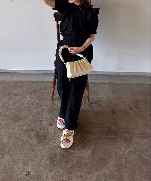 t a r o s u(タロス)の「kusyukusyu 2way bag/クシュクシュ2ウェイバッグ(ハンドバッグ・レディース・ホワイト/ブラック・FREE)」の20枚目の写真