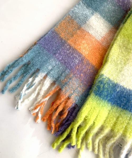 Q（キュー）の「ブロックチェックマフラー（マフラー・レディース・イエロー系/オレンジ系・ONE SIZE）」の4枚目の写真