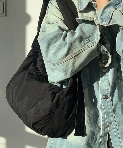 ap retro(アプレトロ)の「クロスボディバッグ/ショルダーバッグ/軽量素材(ショルダーバッグ・レディース・グリーン/ネイビー/アイボリー/カーキ/ブラック/チャコールグレー・FREE)」の15枚目の写真