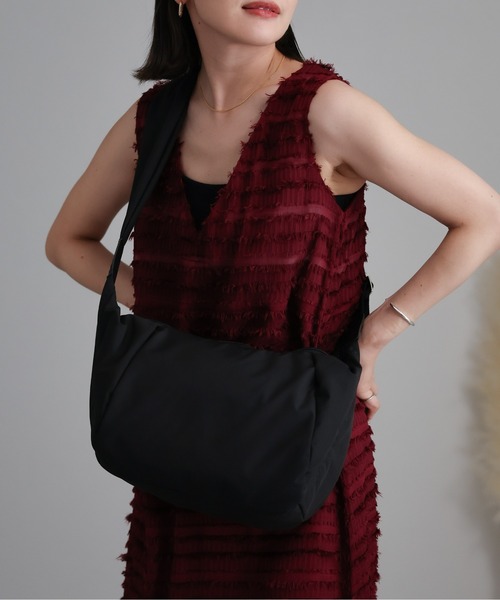 ap retro(アプレトロ)の「クロスボディバッグ/ショルダーバッグ/軽量素材(ショルダーバッグ・レディース・グリーン/ネイビー/アイボリー/カーキ/ブラック/チャコールグレー・FREE)」の19枚目の写真